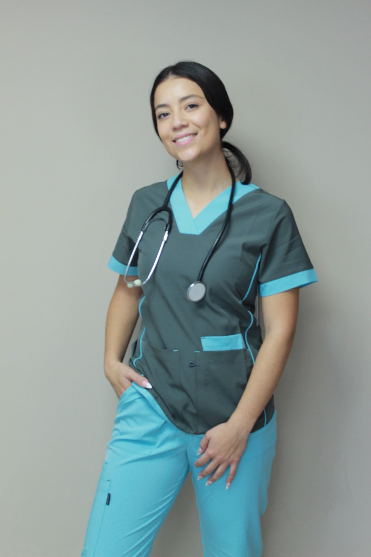 Conjunto Cuello V Combinado Mujer