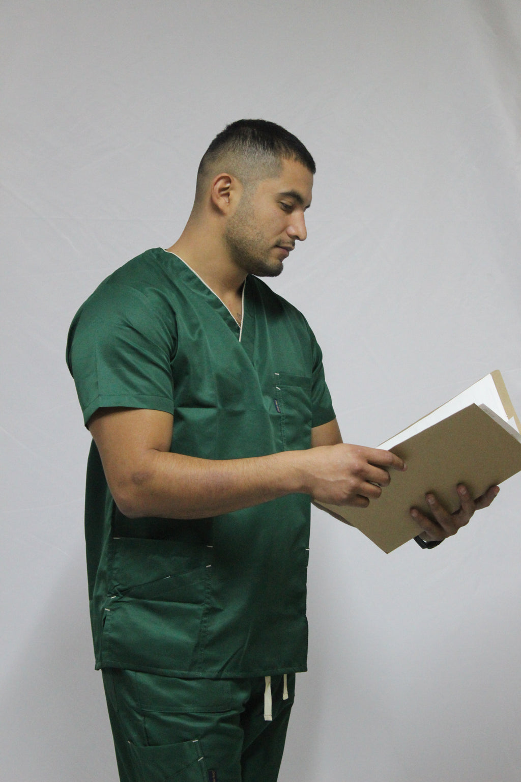 Conjunto Multibolsas Hombre tela rígida